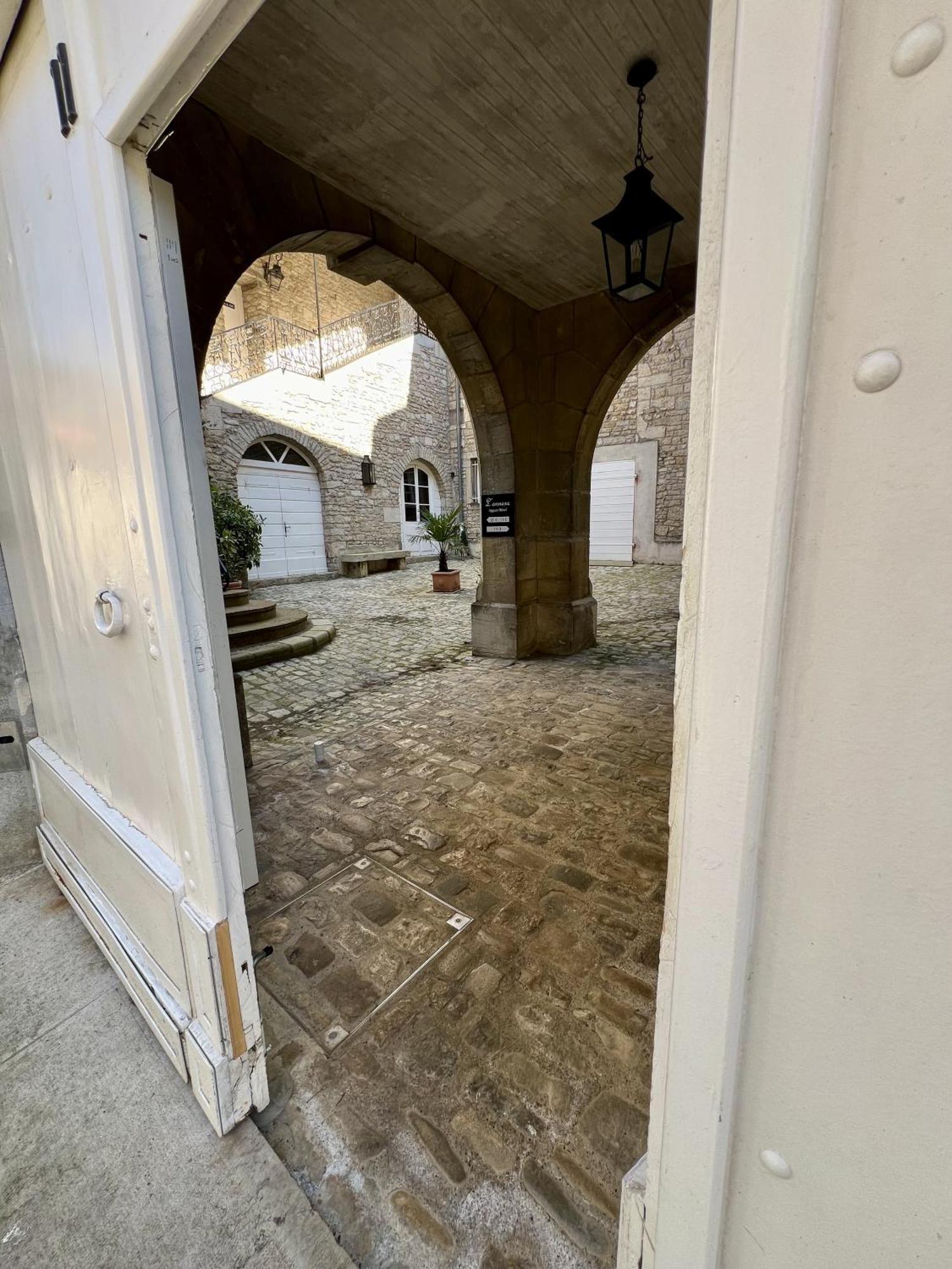 L'annexe Du 11 D, 3 Etoiles 4* Besançon