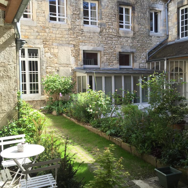 L'annexe Du 11 D, 3 Etoiles Besançon